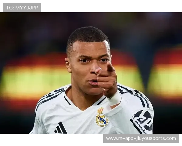 姆巴佩为一名生病粉丝许愿并帮其完成梦想，画面催泪