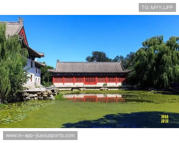 北大教授晒满满行程单,网友反问:研究生帮你做事?,北大教授合照 北大教授晒满满行程单,网友反问:研究生帮你做事?,北大教授合照