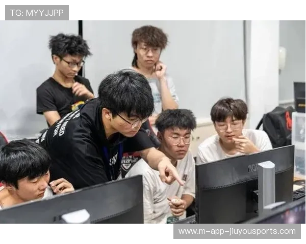 电竞职业选手年终回顾视频展示成长历程，电竞职业选手时间表