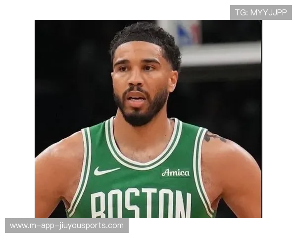 塔图姆后撤步三分命中，波士顿外线开闸