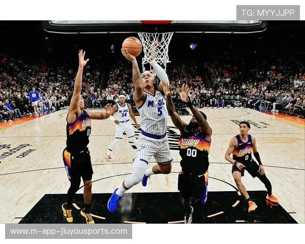 班凯罗空砍19分10篮板，魔术末节崩盘遗憾错失反超马刺机会